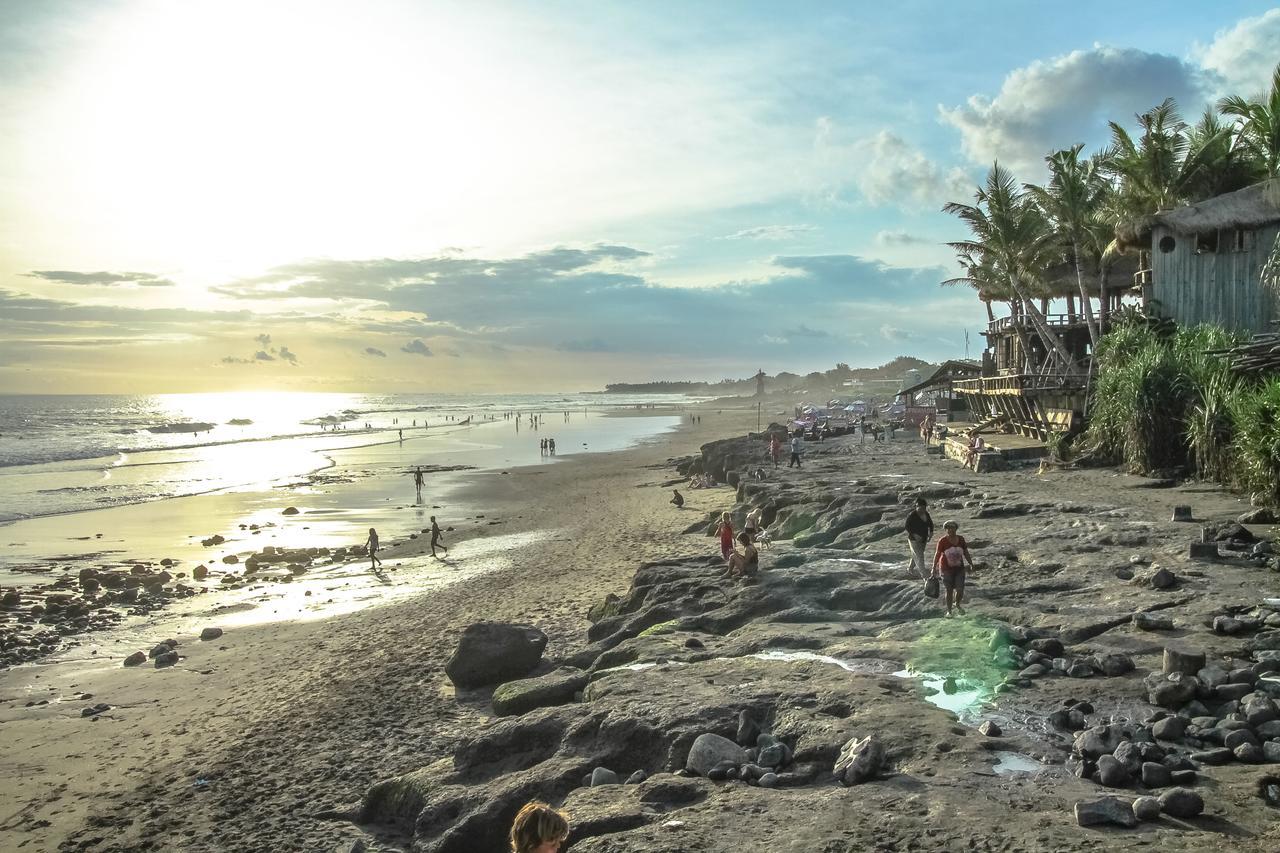 Bima Sakti Homestay Echo Beach Canggu Exterior foto